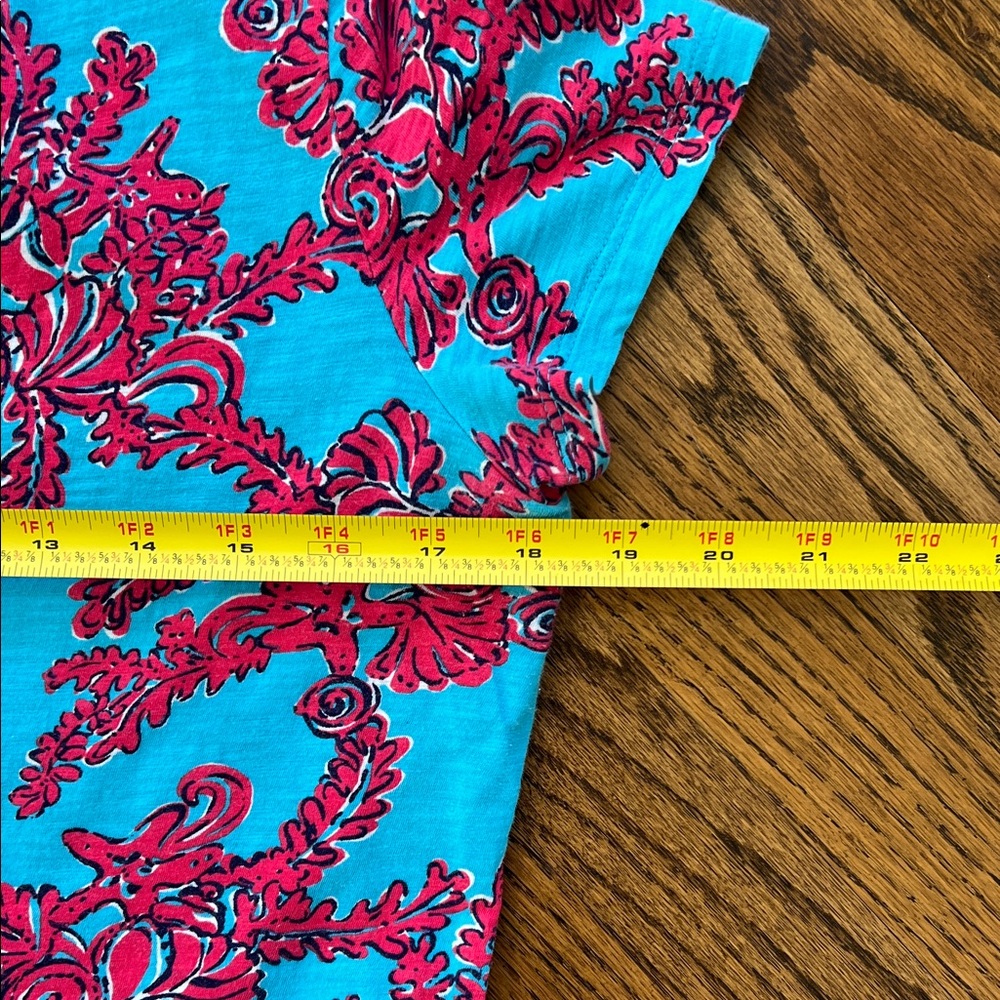 Lilly Pulitzer Turquoise & Pink Short Sleeve V-Neck Tee - Picture 3 of 8